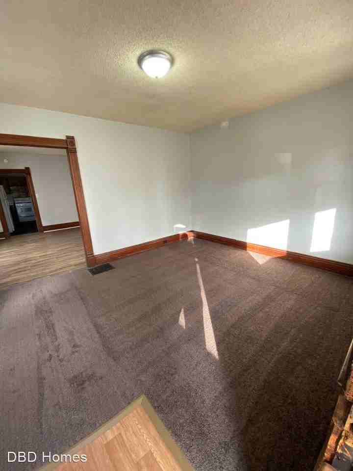 603 Prospect Ave - Photo 2 of 9