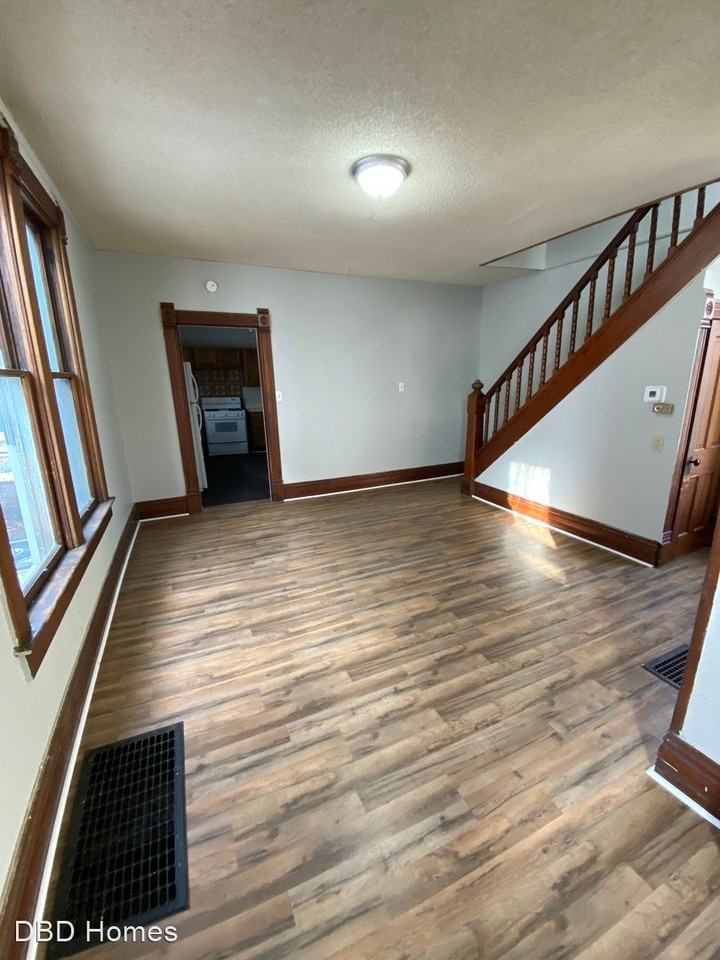 603 Prospect Ave - Photo 3 of 9