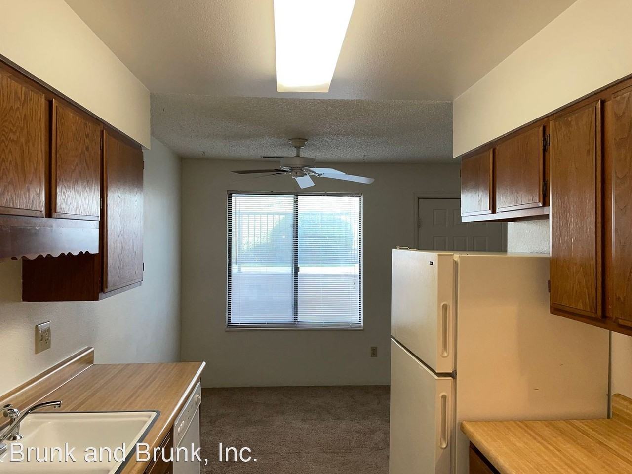 2818 Hearthwood Ln - Photo 2 of 15