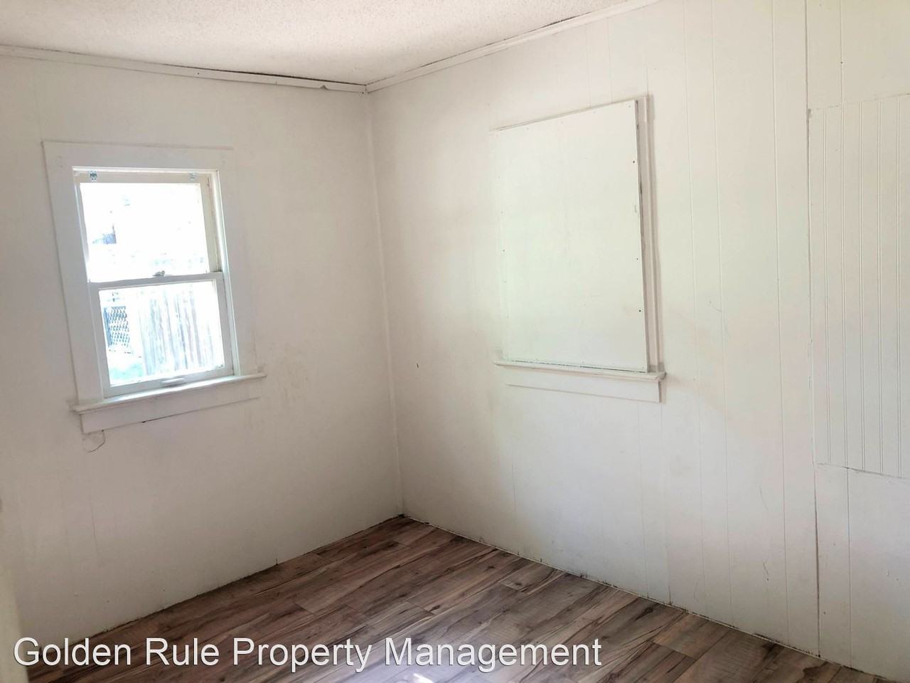 1204 Orchard St - Photo 3 of 7