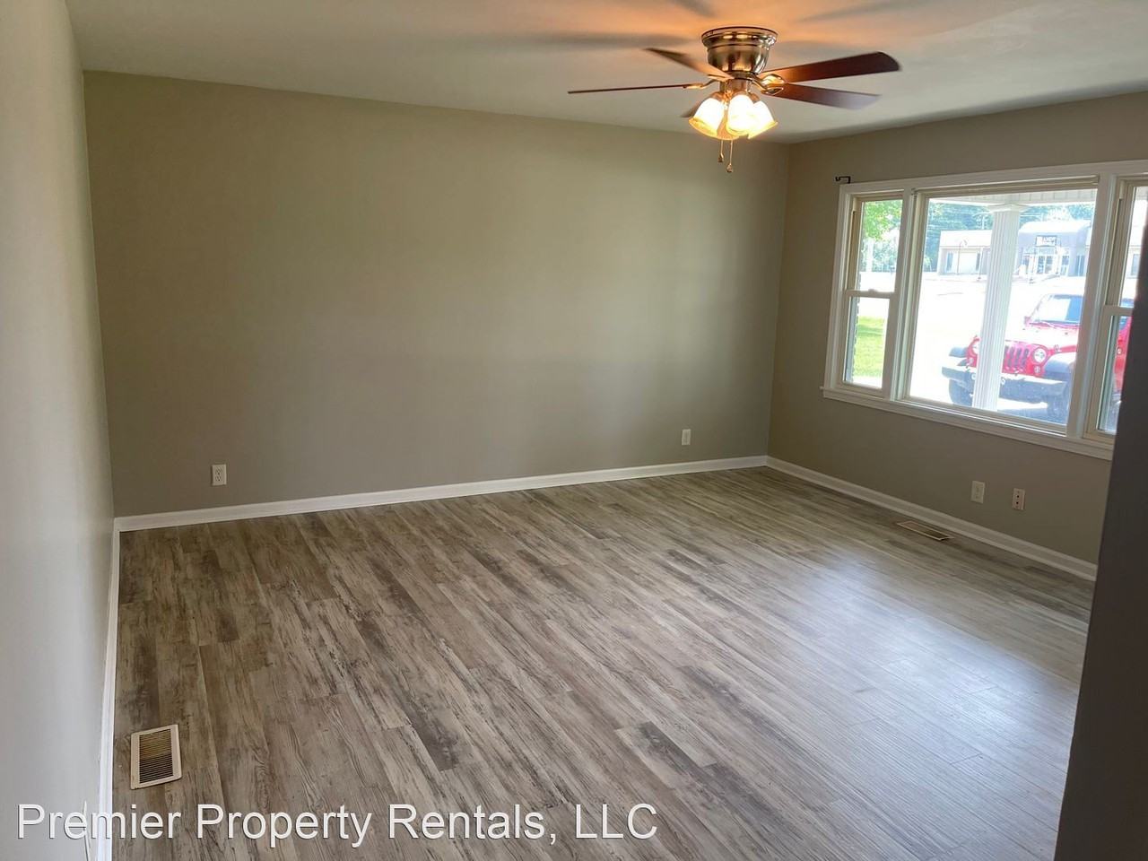 336 Emmett Ave, Bowling Green, KY 42101 4 Bedroom House for 1,450/month Zumper