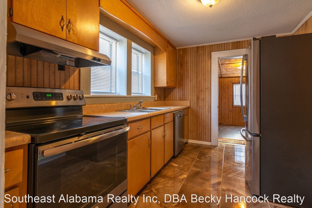 312 S Dawkins St - Photo 3 of 25