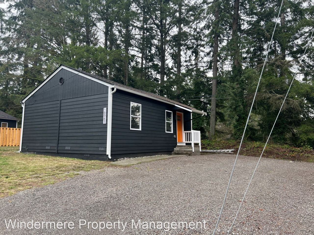 18941, 18943, 18947, & 18951 Viking Avenue NW - Photo 3 of 22