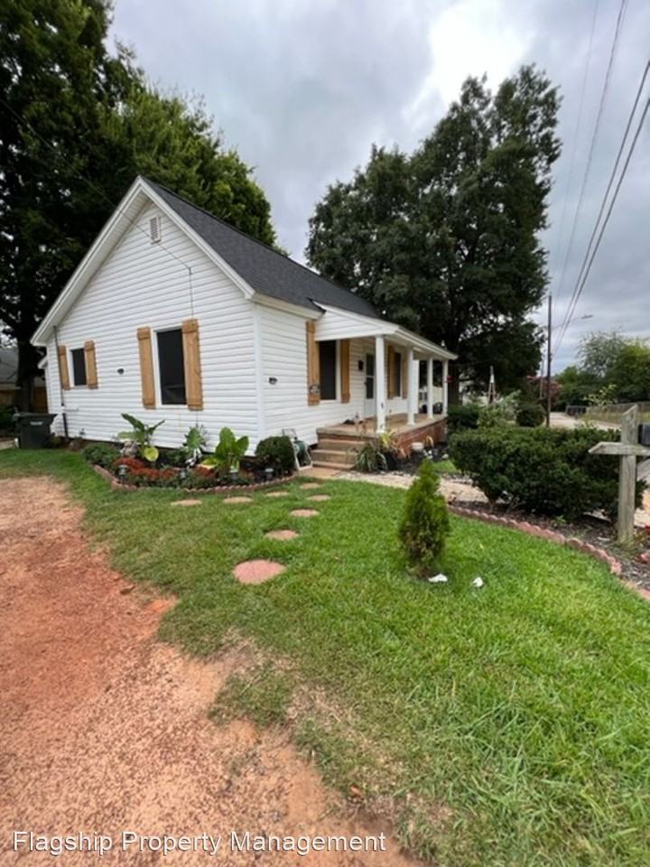 6 7th St - Photo 2 of 9