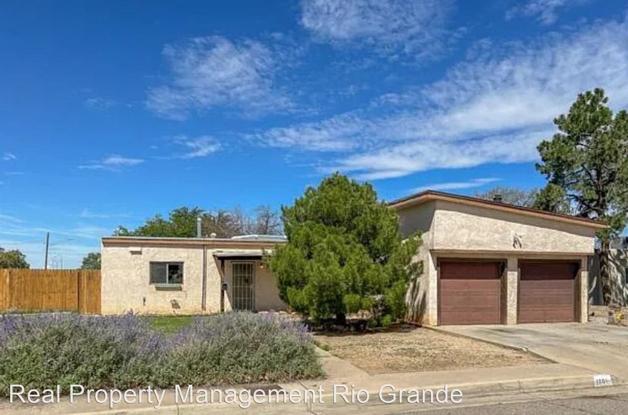 1201 Marron Cir Ne - Photo 2 of 6