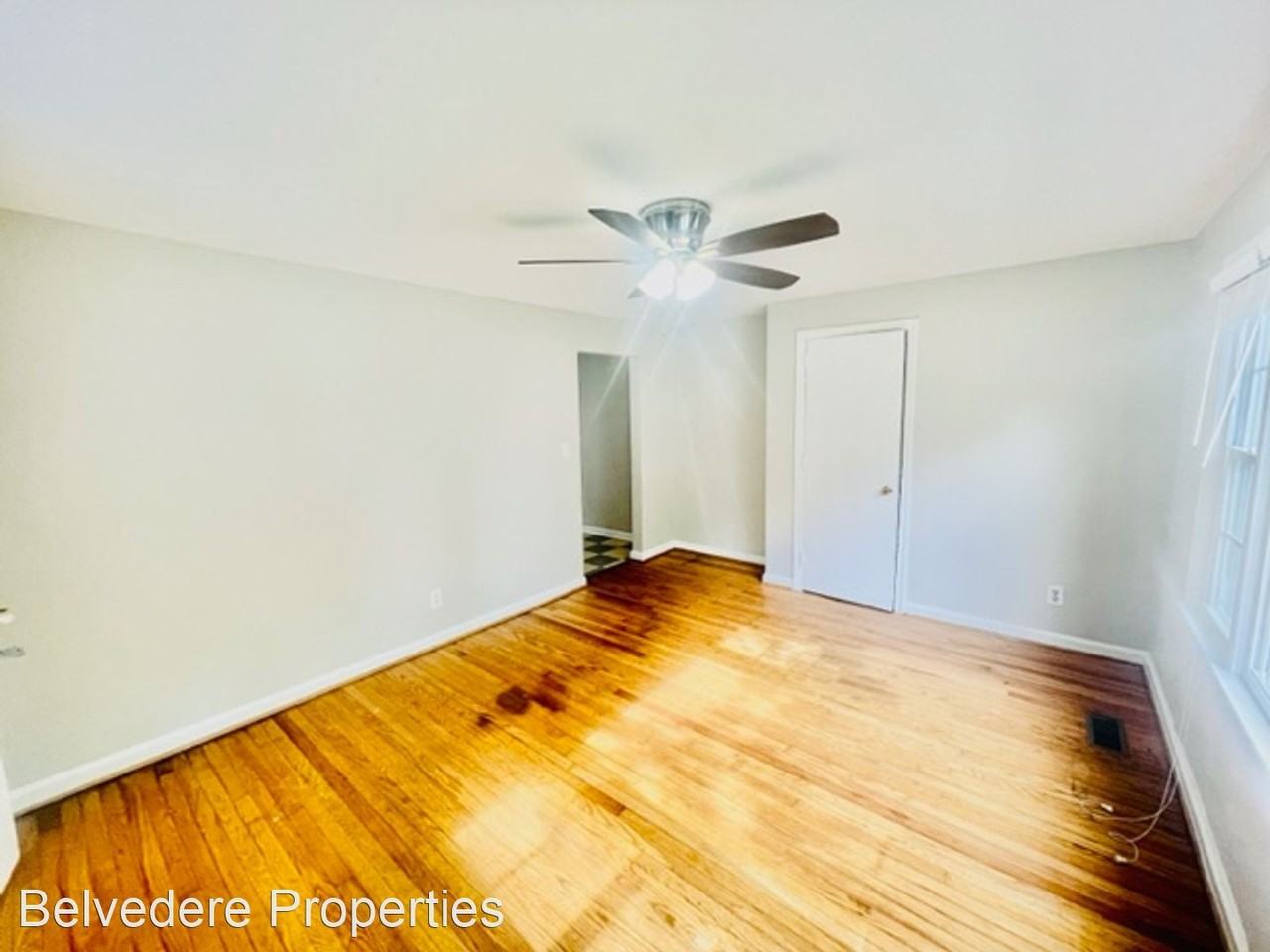 720 S Elam Ave - Photo 2 of 18