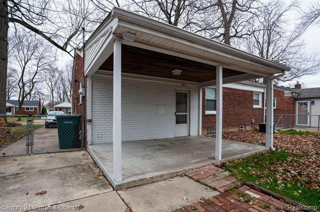 2631 Woodside St - Photo 2 of 10