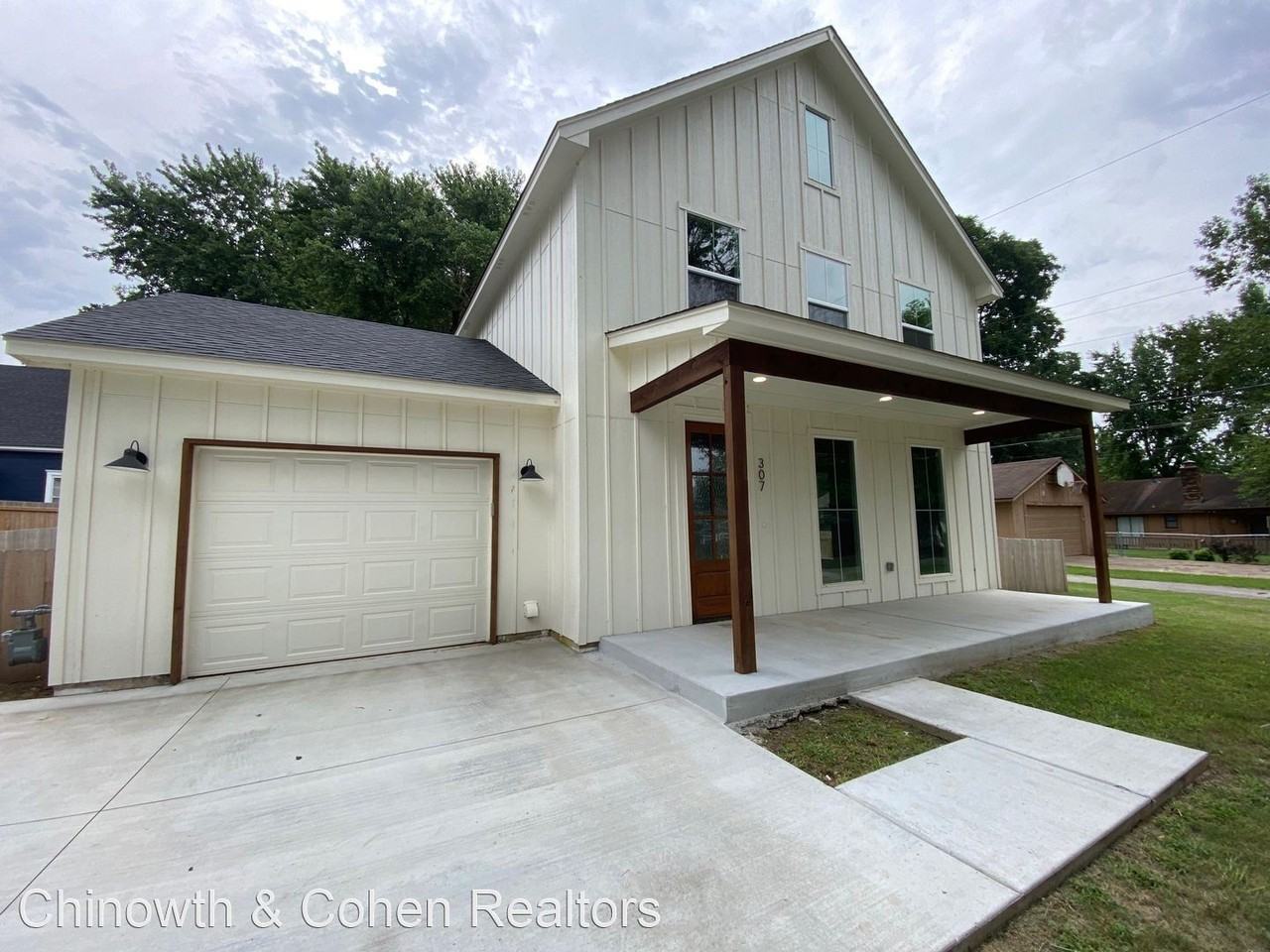 307 S Atoka Ave - Photo 2 of 25