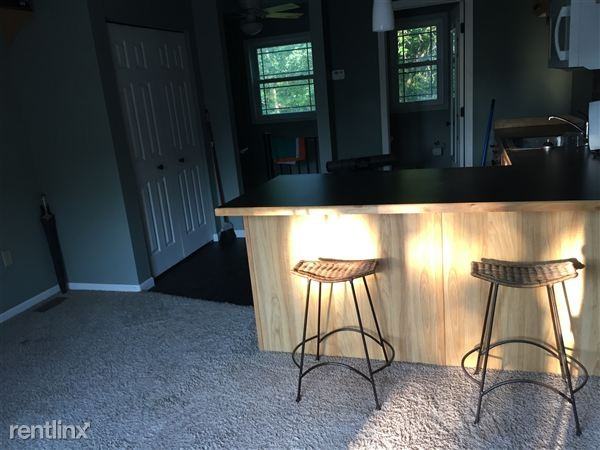 4453 Spinnaker Ln - Photo 2 of 5