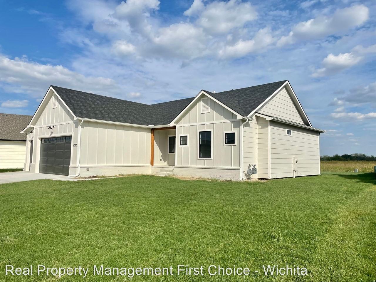 2532 S Spring Hollow St - Photo 2 of 38