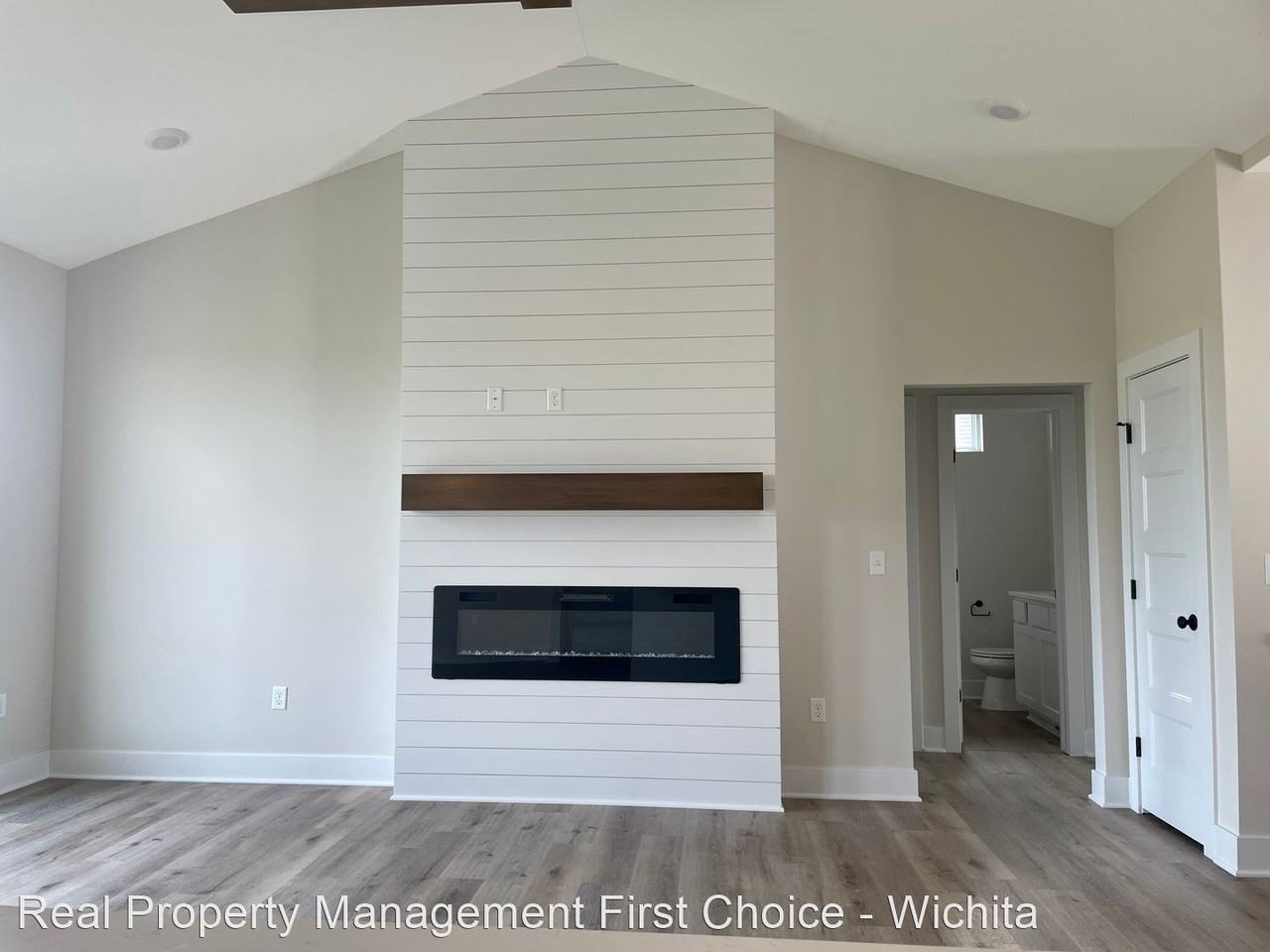 2532 S Spring Hollow St - Photo 3 of 38