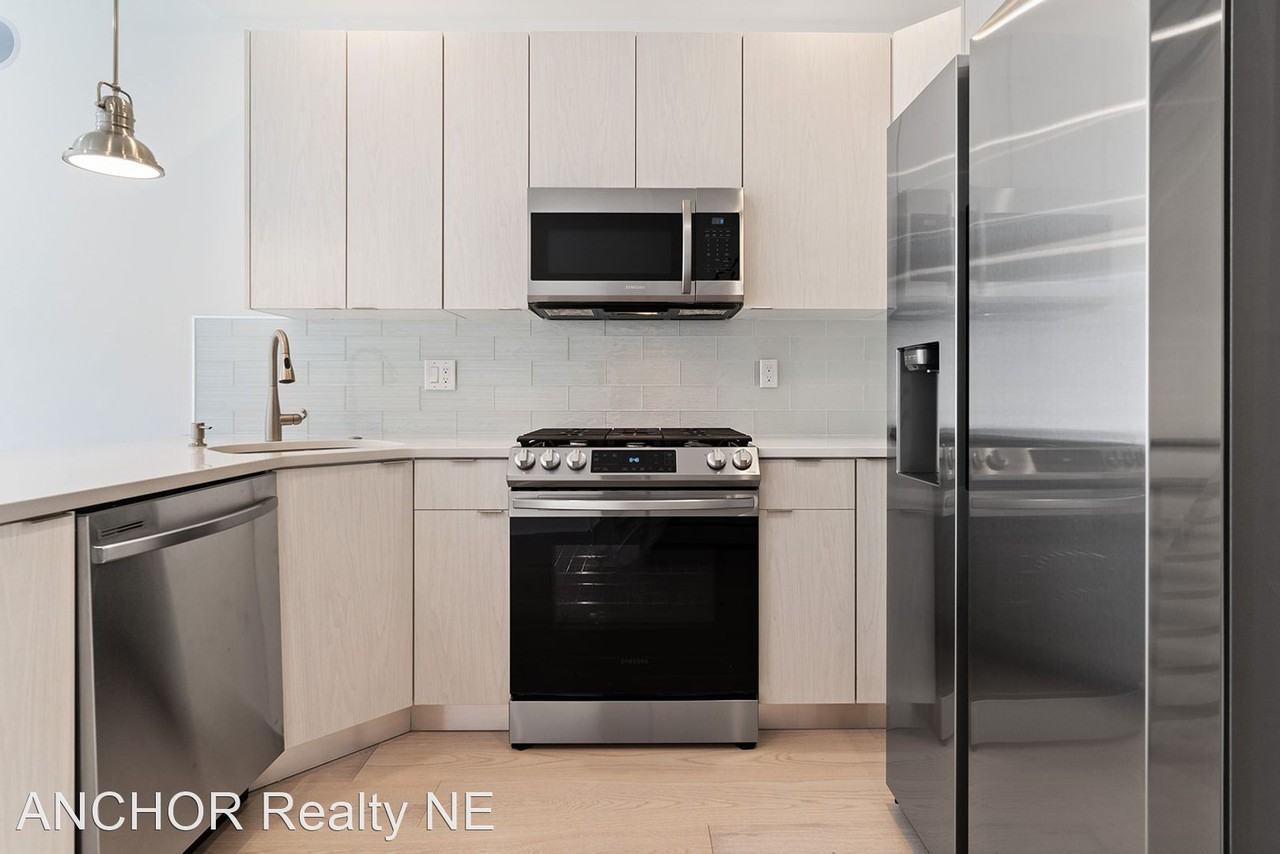 1843 E. Huntingdon St. - Photo 3 of 17