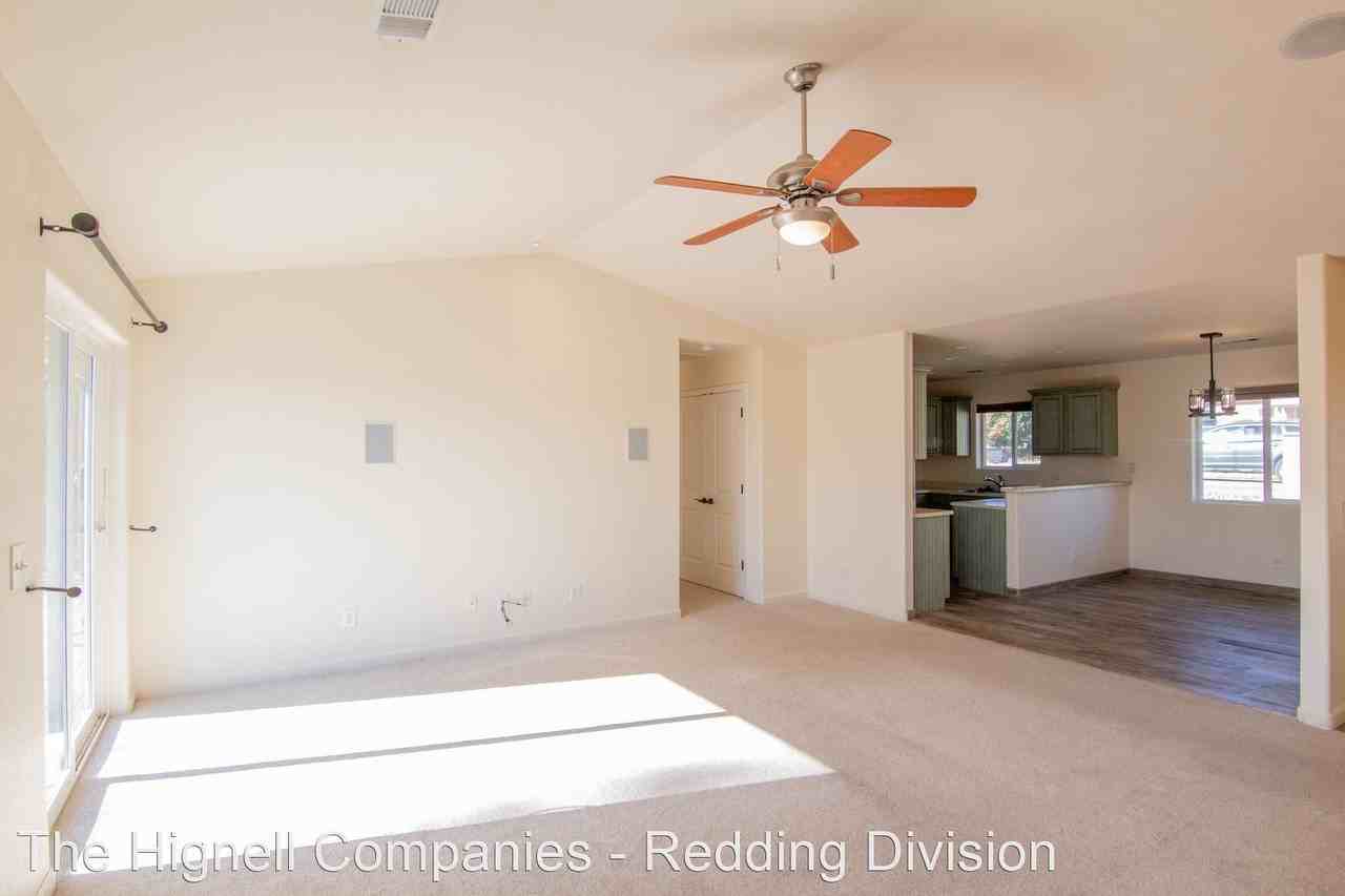 1263 Riviera Dr - Photo 3 of 22