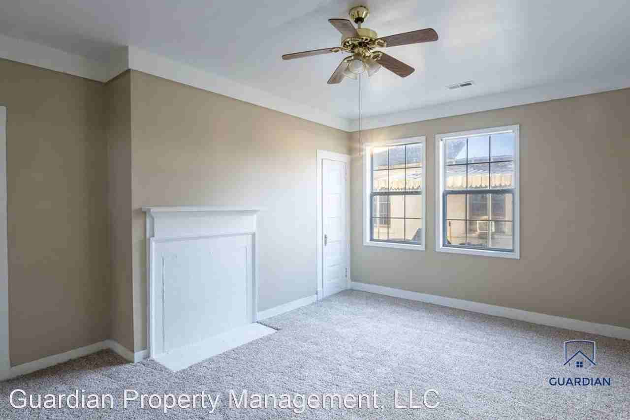 409 Hoke St - Photo 3 of 6