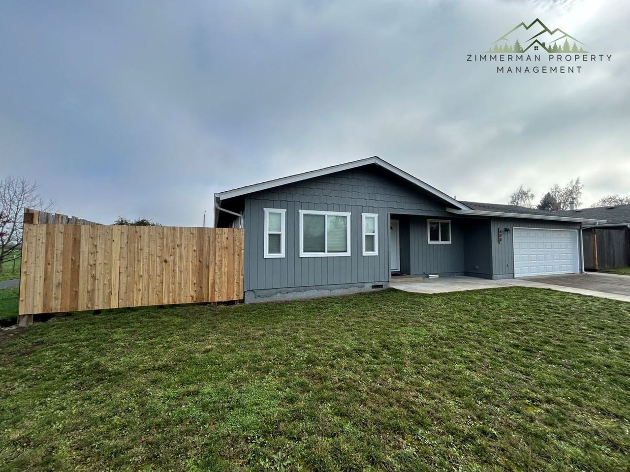 490 Boden St - Photo 2 of 19