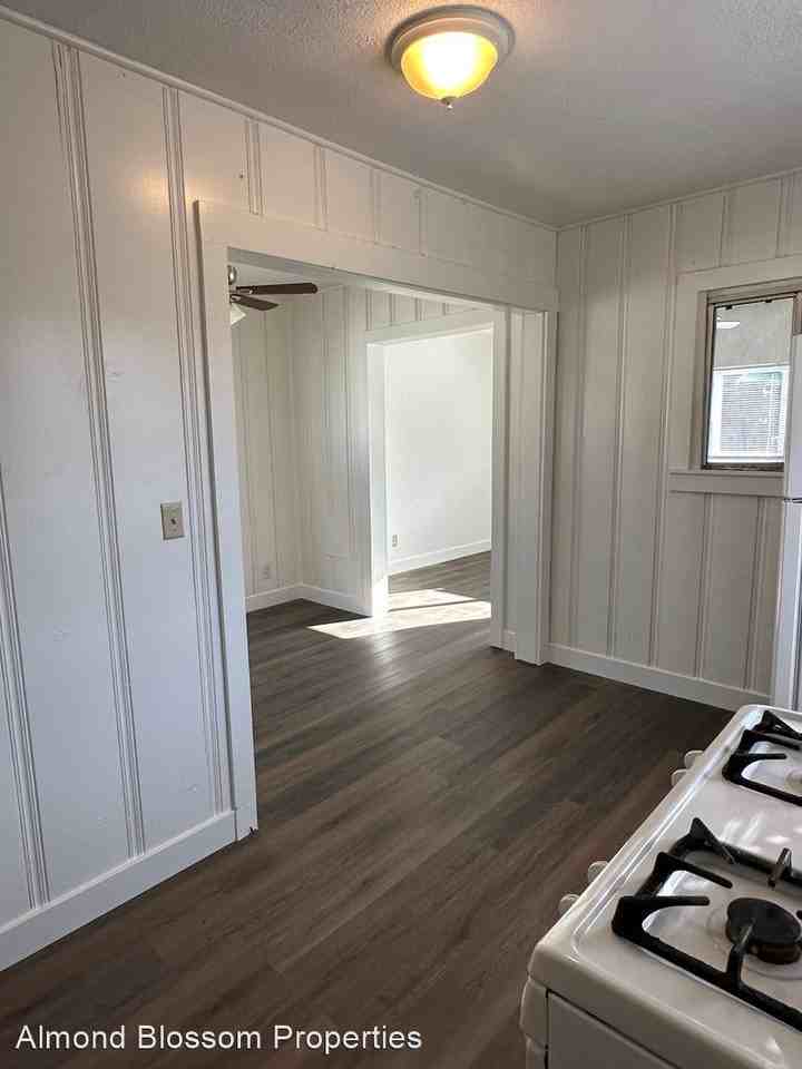 312 French St - Photo 2 of 15