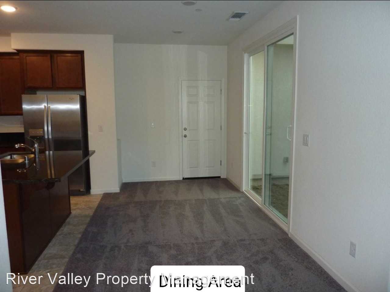 2502 Judith Resnik Ave - Photo 3 of 10