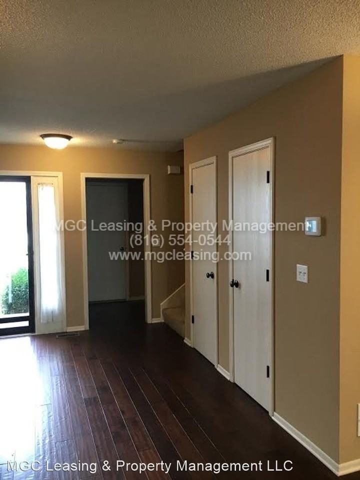 2244 Sw Suncatcher Rd - Photo 3 of 32