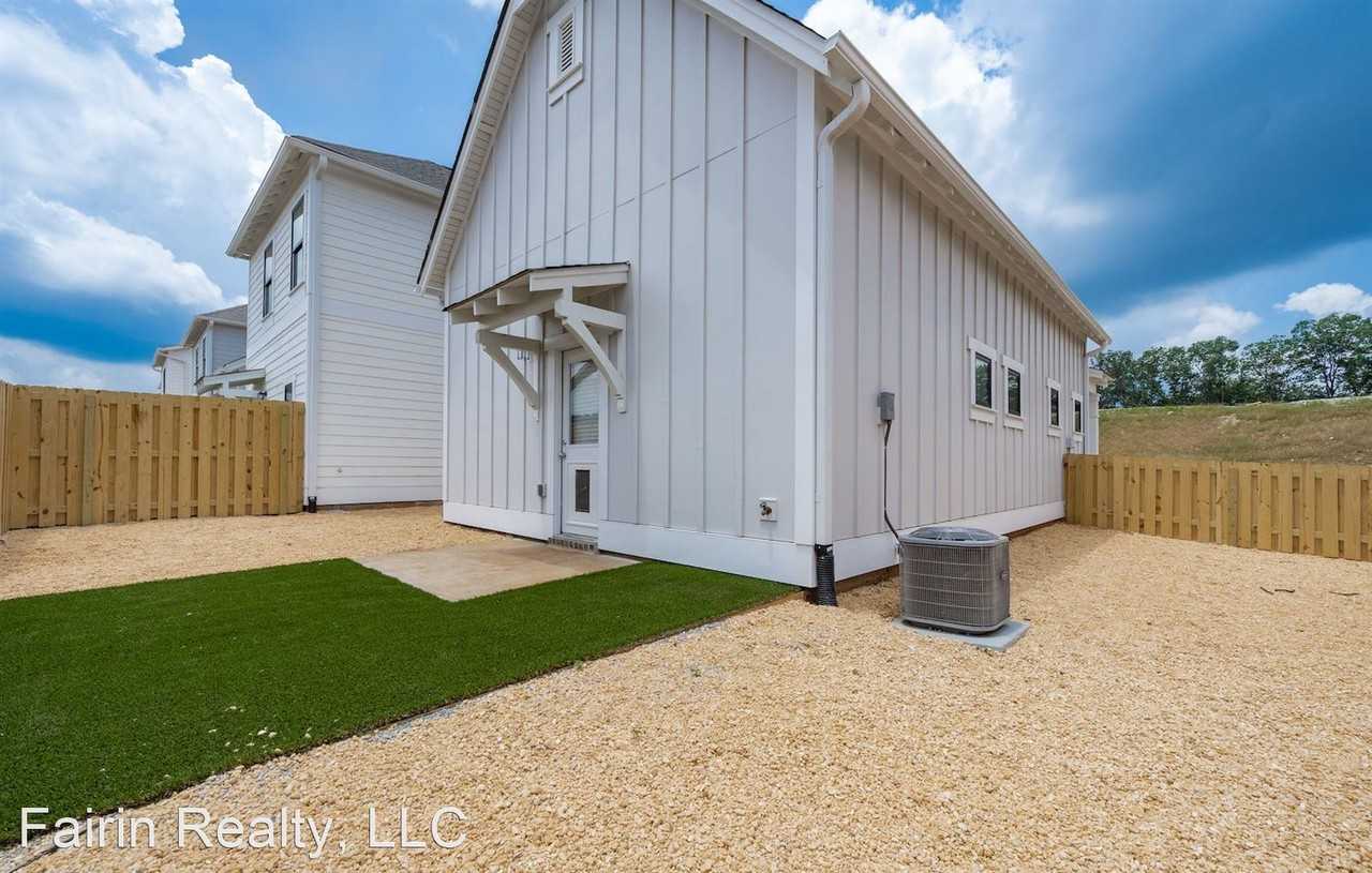 4145 Prentice St - Photo 2 of 18