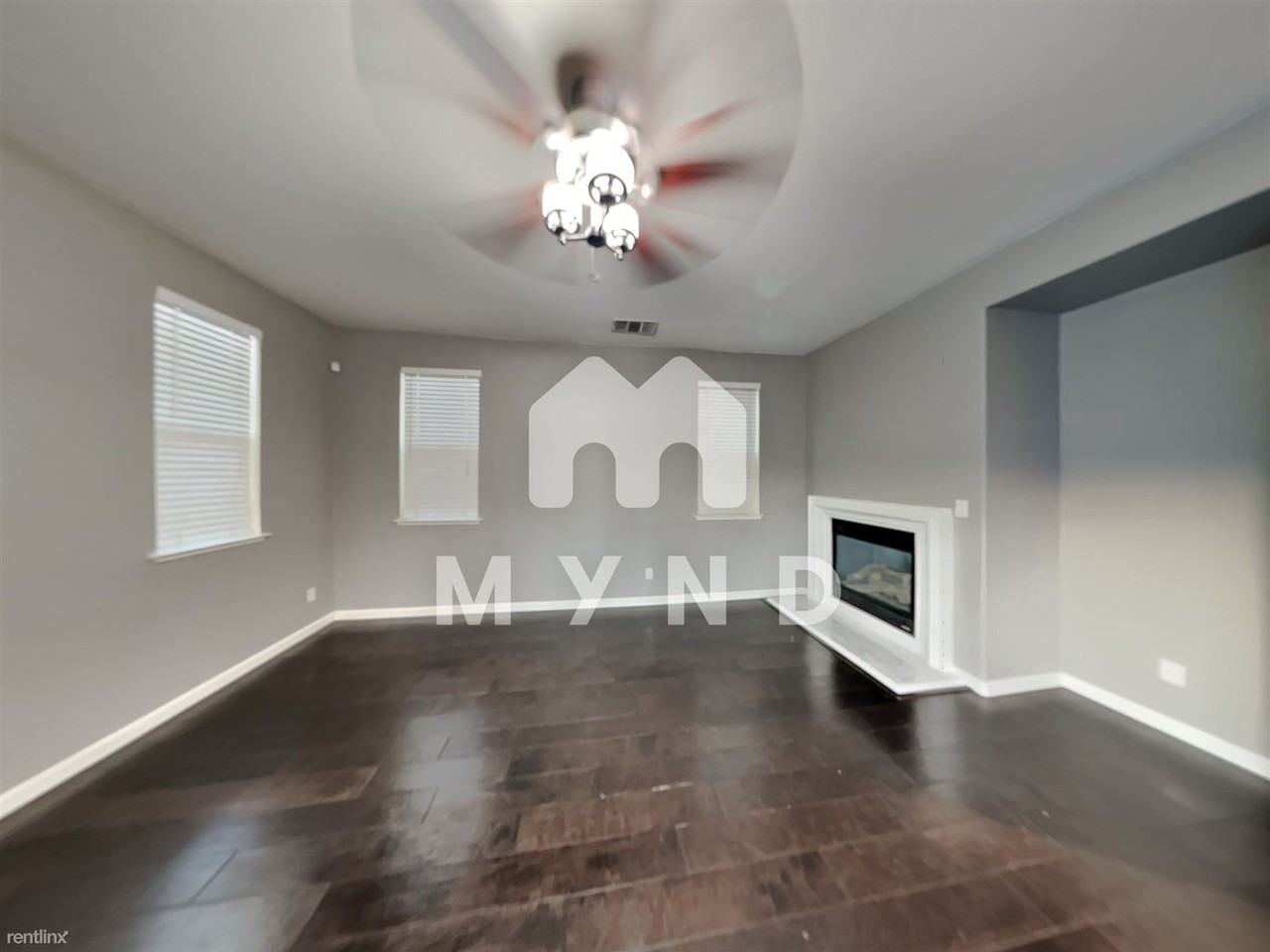 1306 Tapestry Ln - Photo 2 of 18