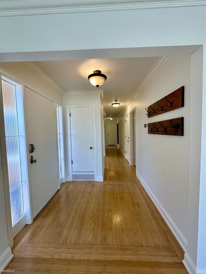 126 San Anselmo Ave S - Photo 3 of 8