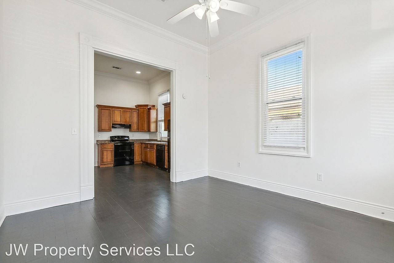 1030 - 1032 Piety St - Photo 2 of 11