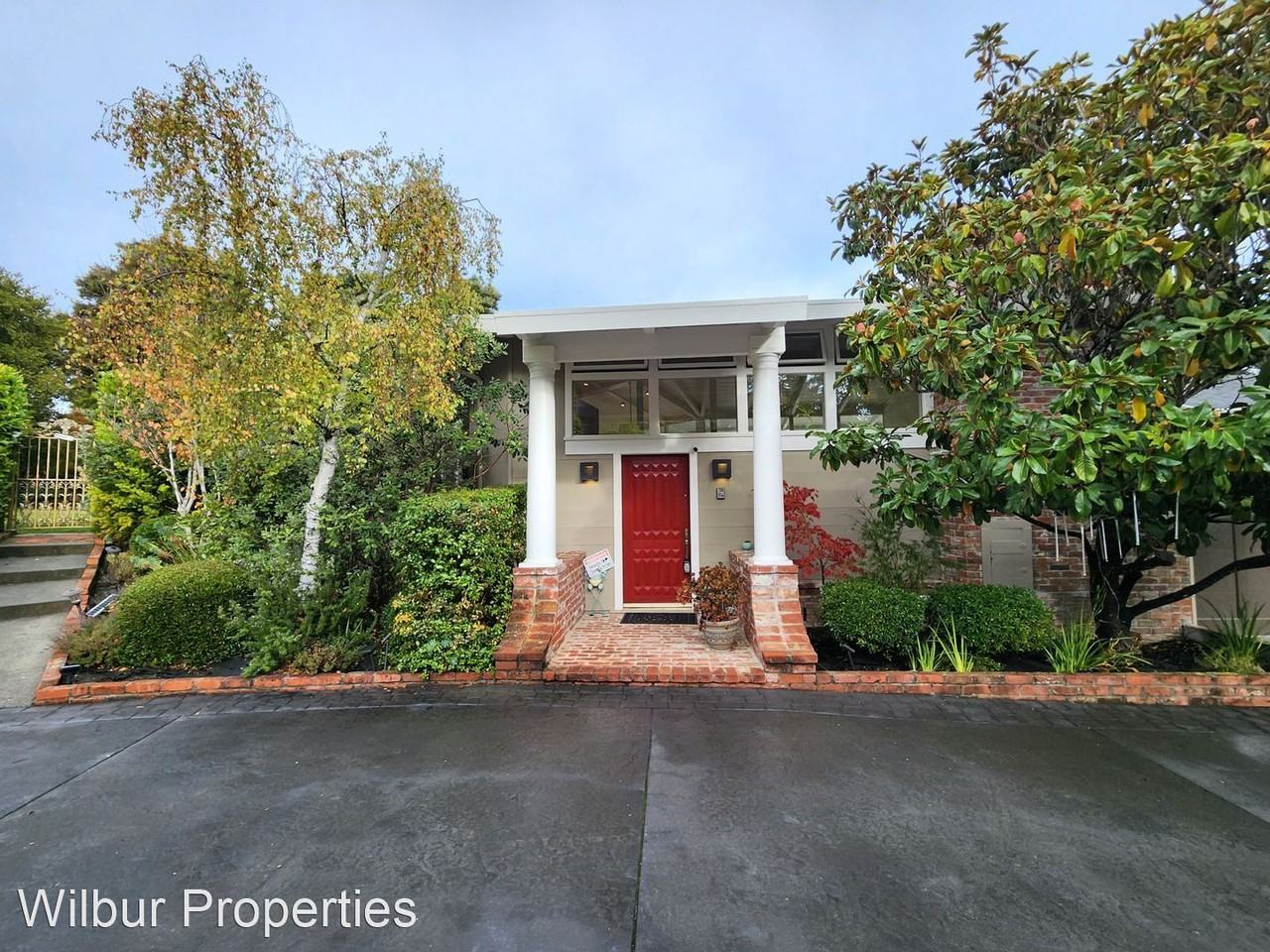 34 Roberts Way - Photo 3 of 50