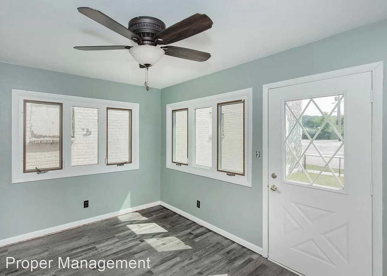 1325 13th Ave - Photo 2 of 19