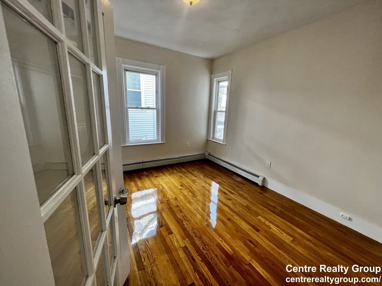 19 Banks St #2 - Photo 2 of 13