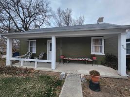 featured image of 1405 Broadway