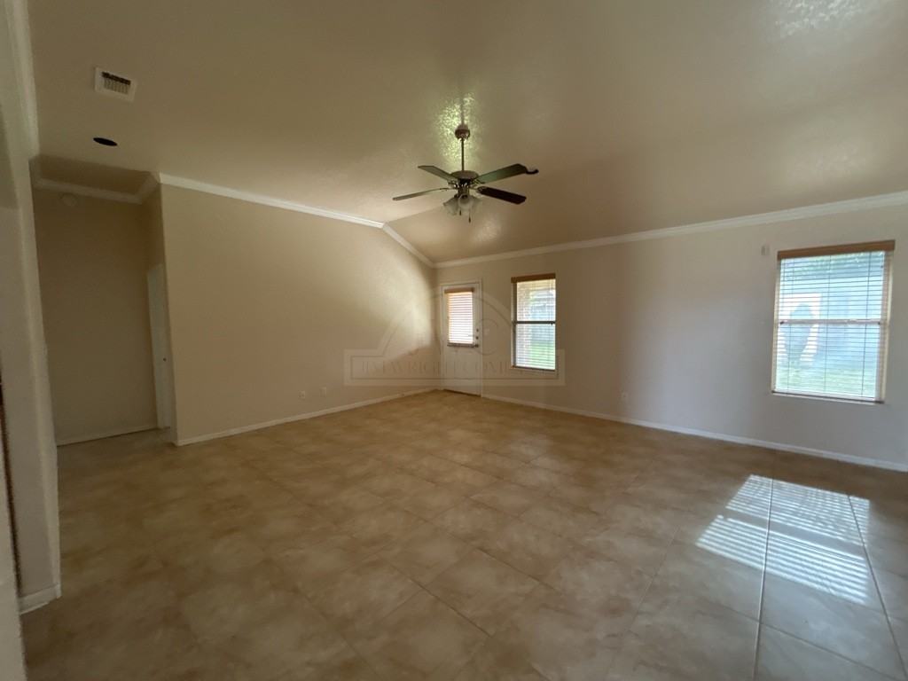 710 Aries Ave - Photo 3 of 16