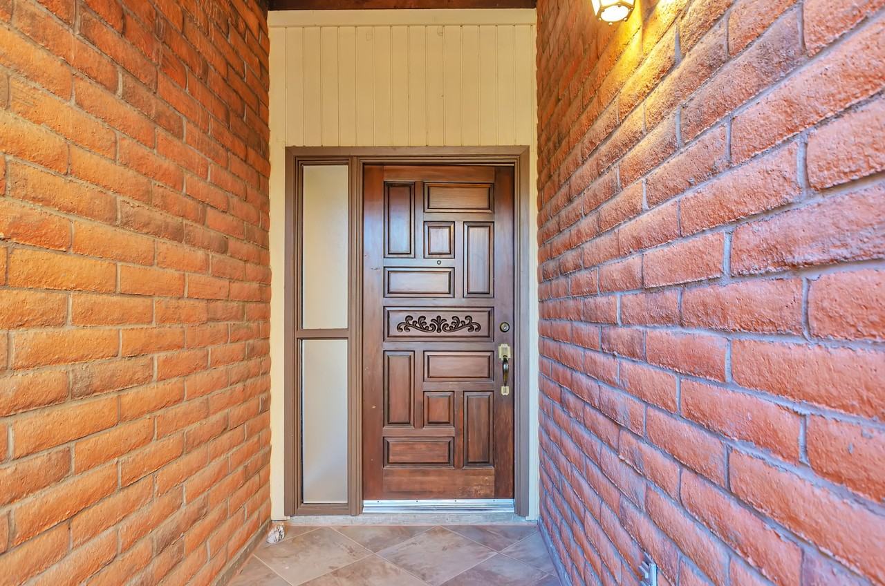 1755 W Dalehaven Cir - Photo 3 of 25