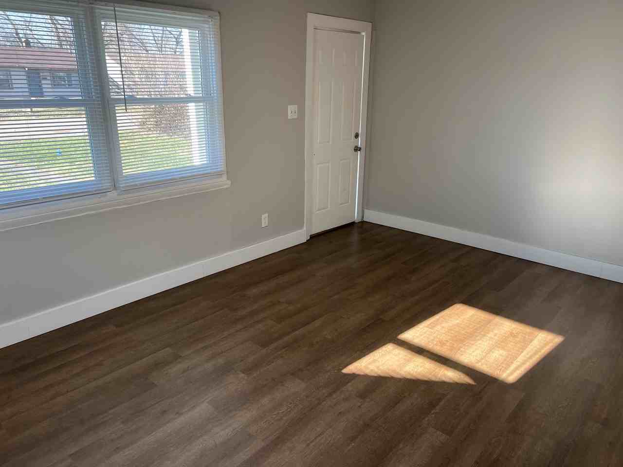 3105 Adams St - Photo 3 of 9