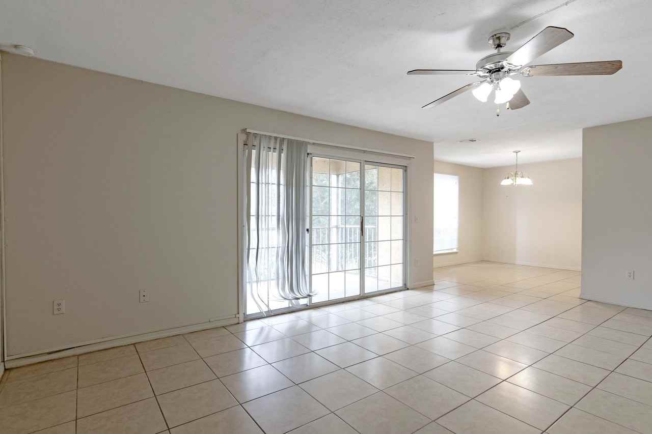 4181 Versailles Dr #4181G - Photo 3 of 31