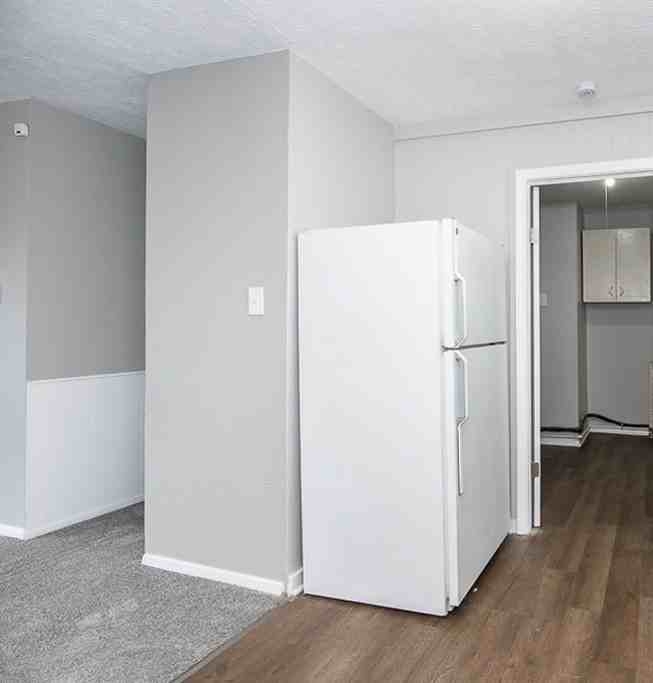 928 East Dr - Photo 3 of 14