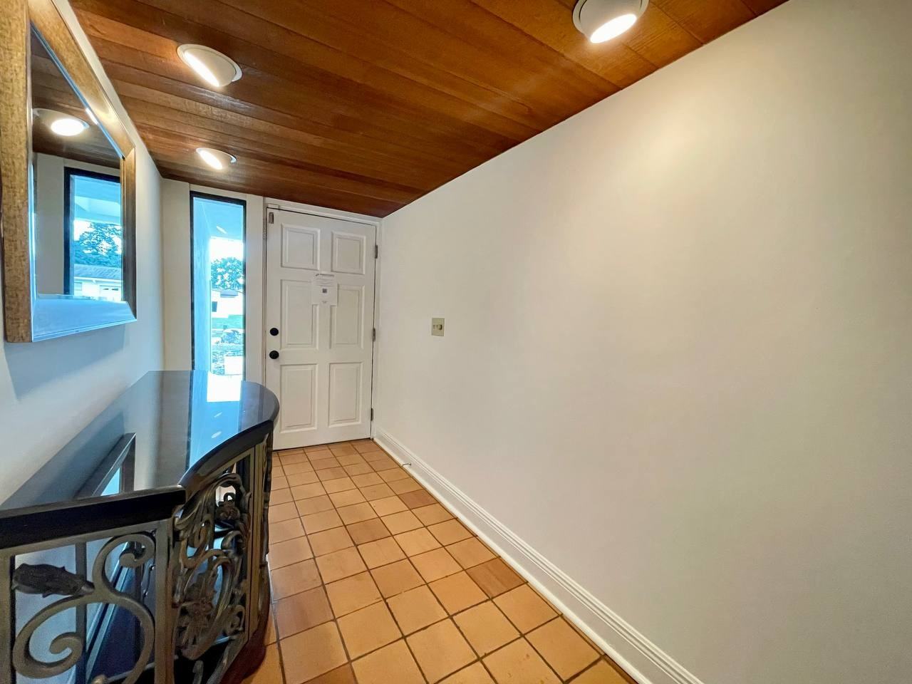 2328 Fern Pl - Photo 4 of 31