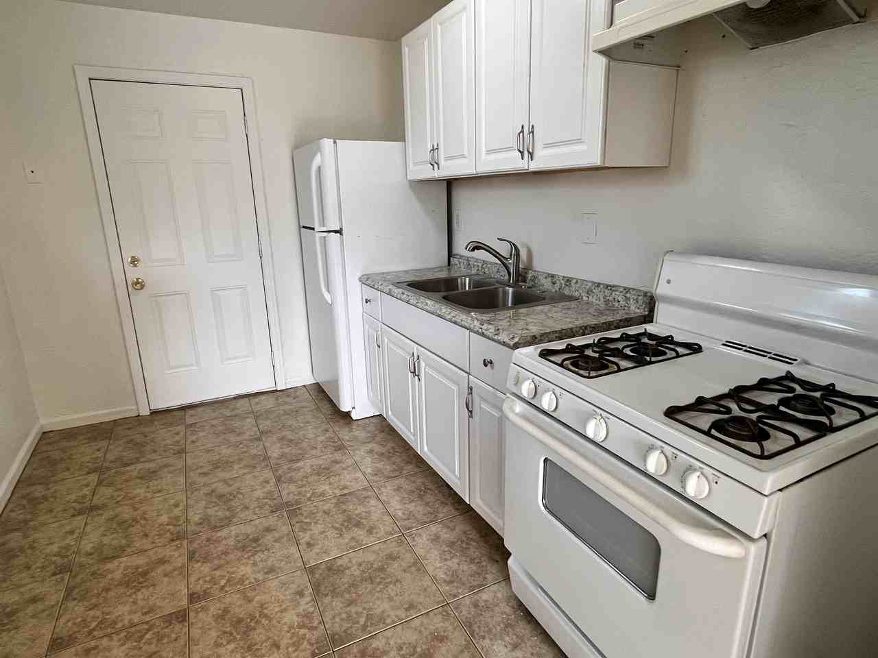 219 S 2nd St #219 - Photo 4 of 7