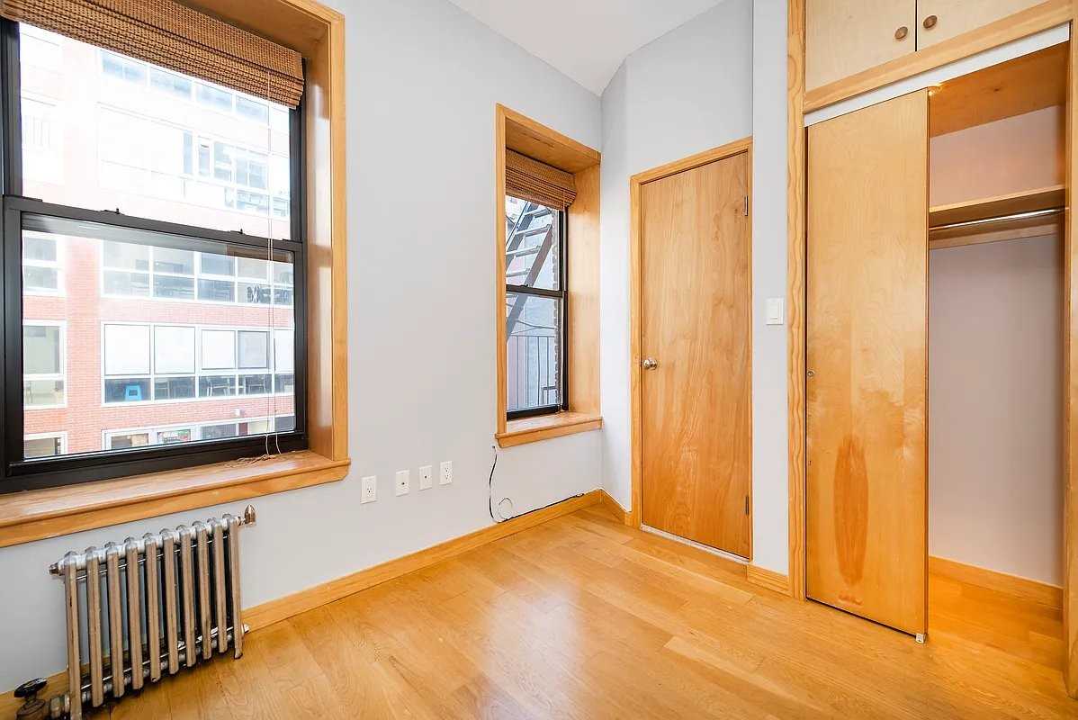 E 66th St 2T, New York, NY 10065 2 Bedroom Apartment for 2,800/month