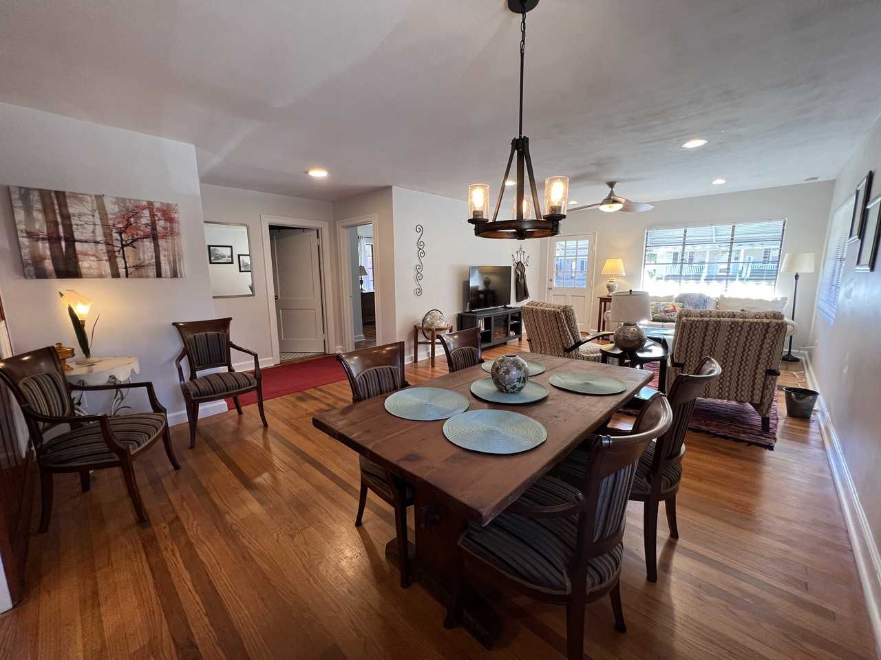 2514 Bedford Avenue - Photo 3 of 17