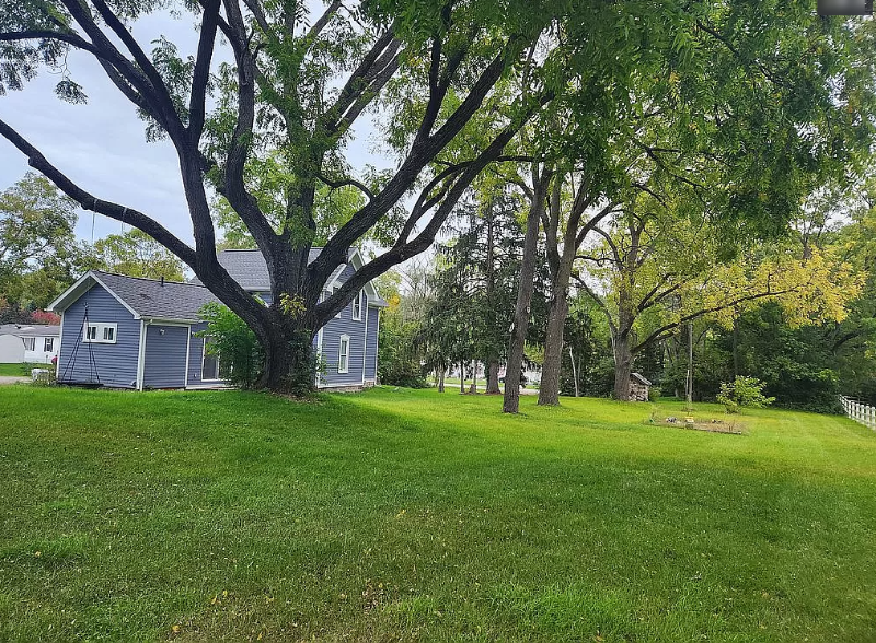 7183 Sheldon Rd - Photo 2 of 24