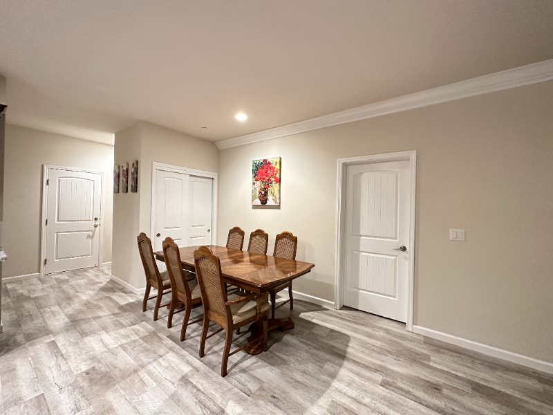 814 Mission De Oro Dr, Redding, CA 96003 1 Bedroom House for 750/month