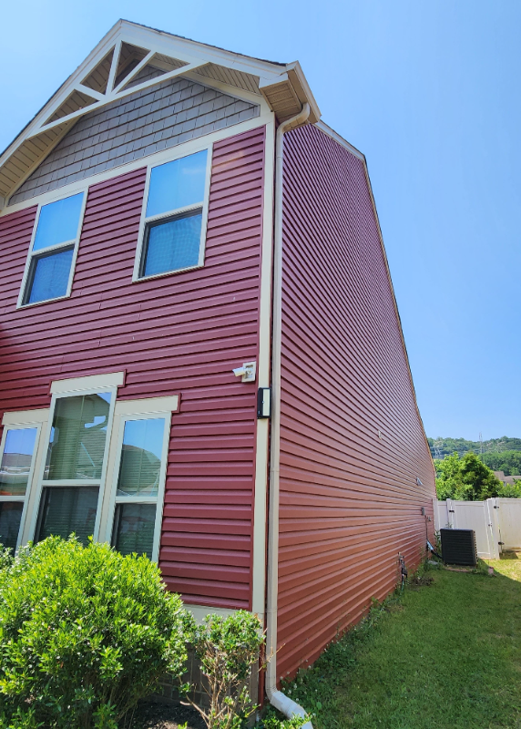 2041 Leeds Ln - Photo 3 of 39