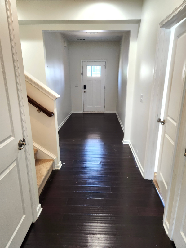 2041 Leeds Ln - Photo 5 of 39