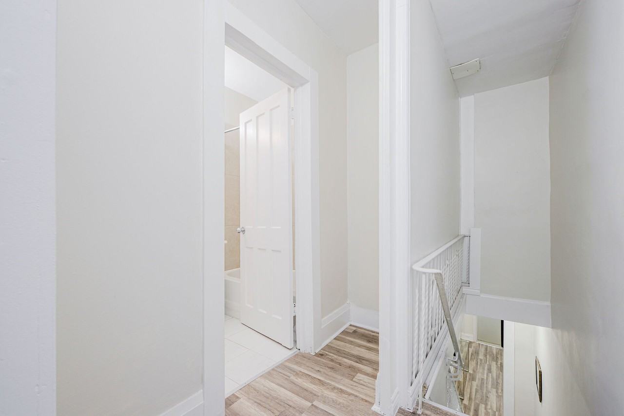 Queen St E & Woodbine Ave - Photo 6 of 15