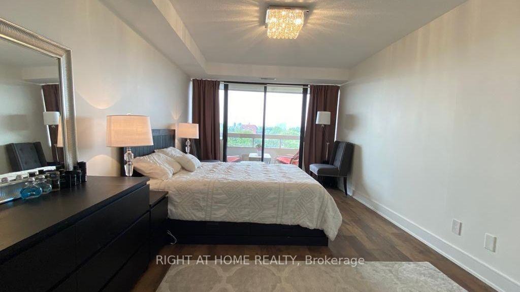 8111 Yonge Street #705 - Photo 3 of 6