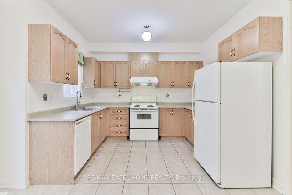 9 Albert Baily Way #None - Photo 2 of 6