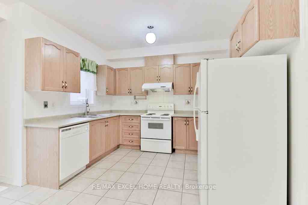 9 Albert Baily Way #None - Photo 3 of 6