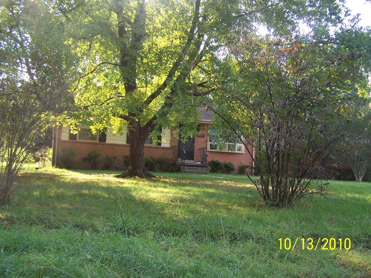 3919 Redstone Dr #1 - Photo 4 of 19