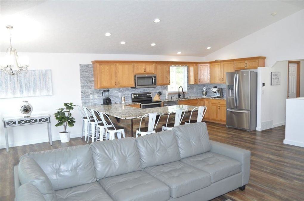 1005 S Aspen St #NA - Photo 3 of 16