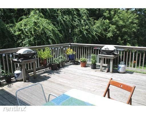 8 Dunham St - Photo 3 of 5